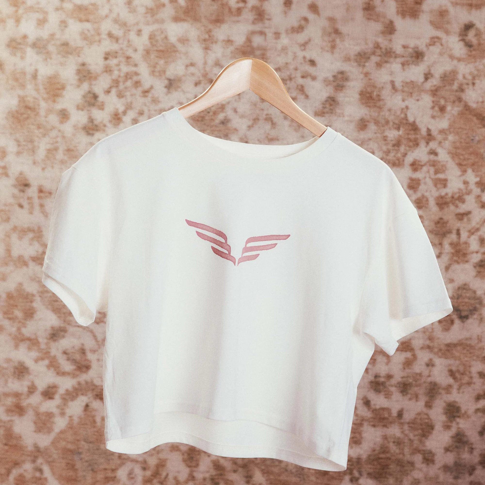 Off-White Wings Pegasus Cropped T-Shirt - Image 3